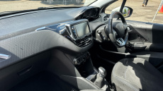 Peugeot 208 1.2 PureTech 82 Signature 5dr [Start Stop] Petrol Hatchback